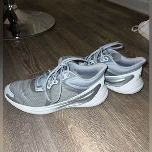 Lululemon Blissfeel Silver Drop Running Shoes